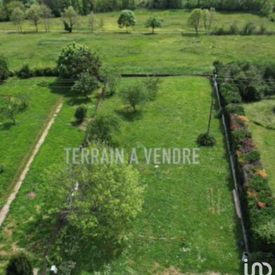 Terrain 1000 m²