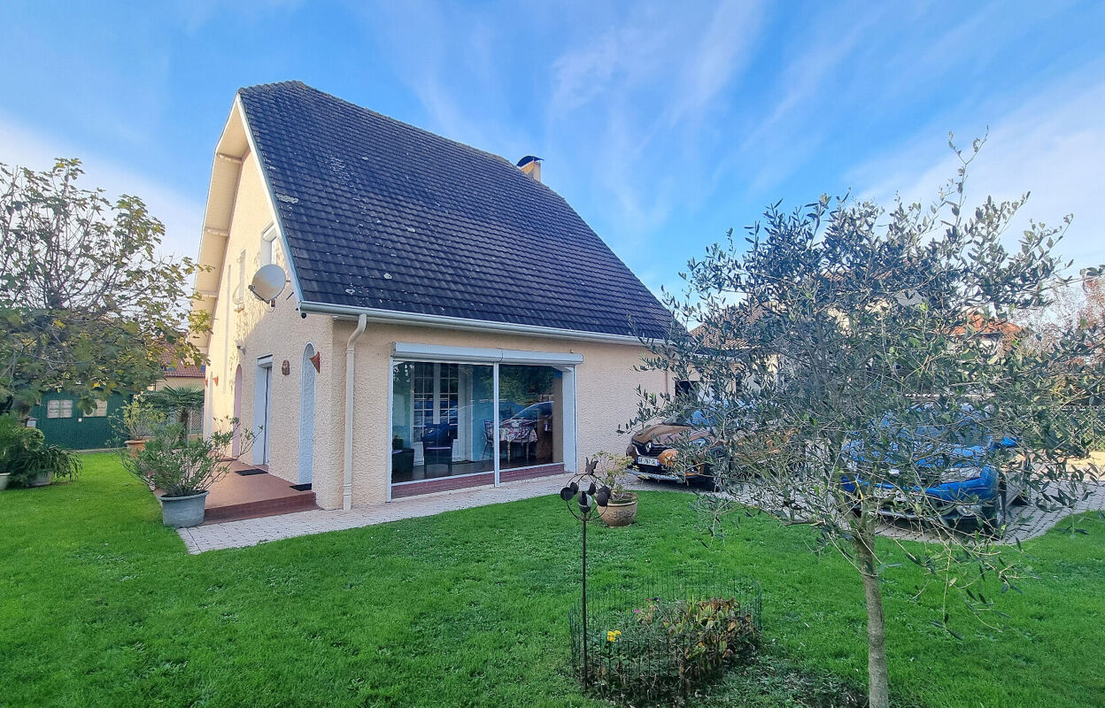 maison 5 pièces 117 m2 à vendre à Orleix (65800)