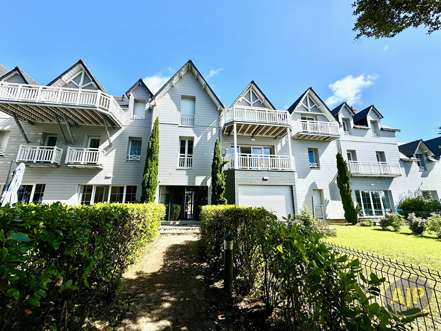 Agence immobilière de Ajp Immobilier St Marc sur Mer Tati