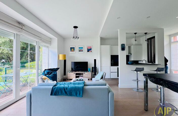 APPARTEMENT VUE MER — photo 2