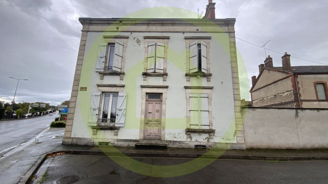 maison 9 pièces 215 m2 à vendre à Montluçon (03100)