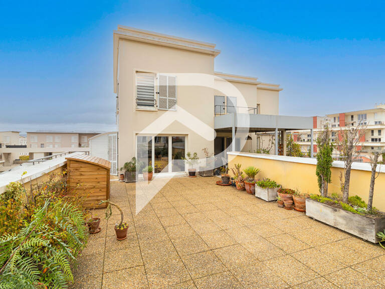 Sublime Appartement Marseille T5 de 130 m2 + terrasse de 130m2 et 2 places de parking PMR — photo 1