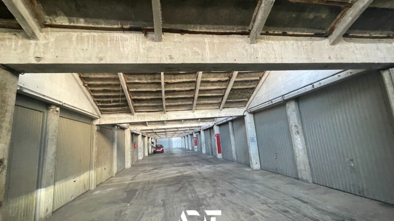 garage  pièces 20 m2 à vendre à Grenoble (38000)