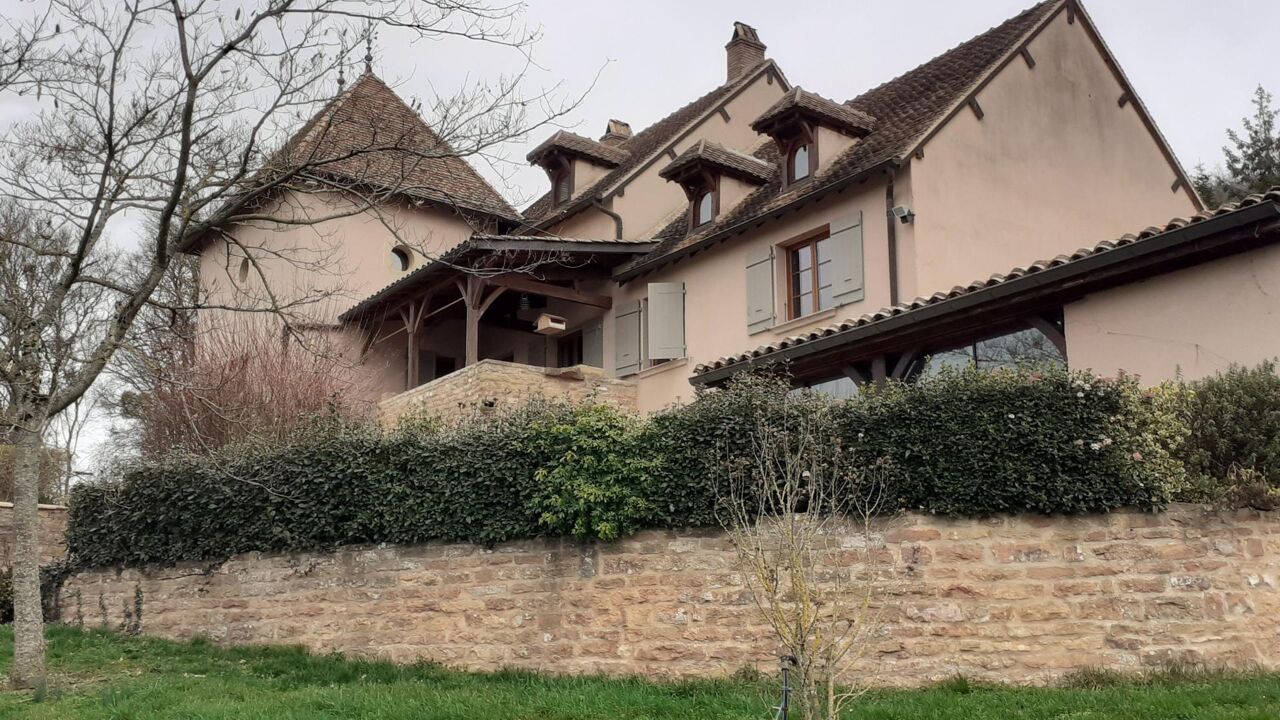 maison 11 pièces 267 m2 à vendre à Étrigny (71240)