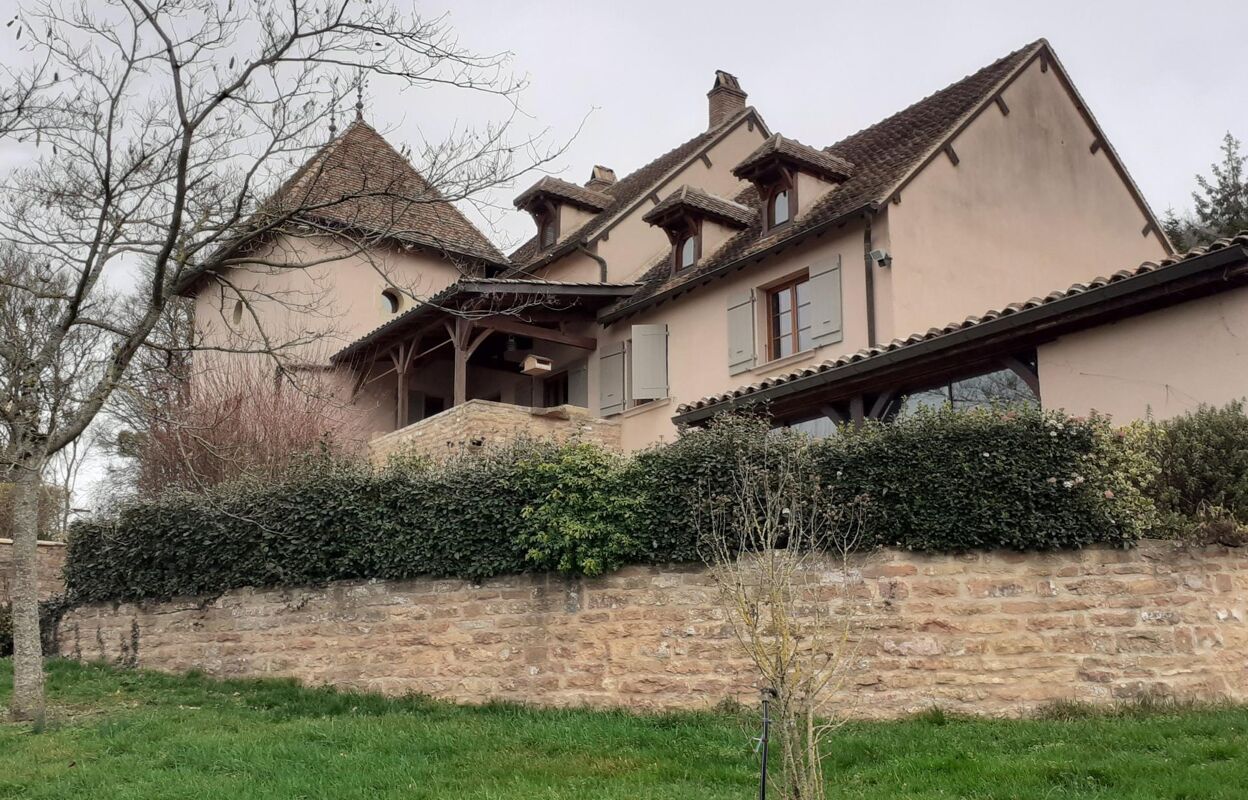 maison 11 pièces 267 m2 à vendre à Étrigny (71240)