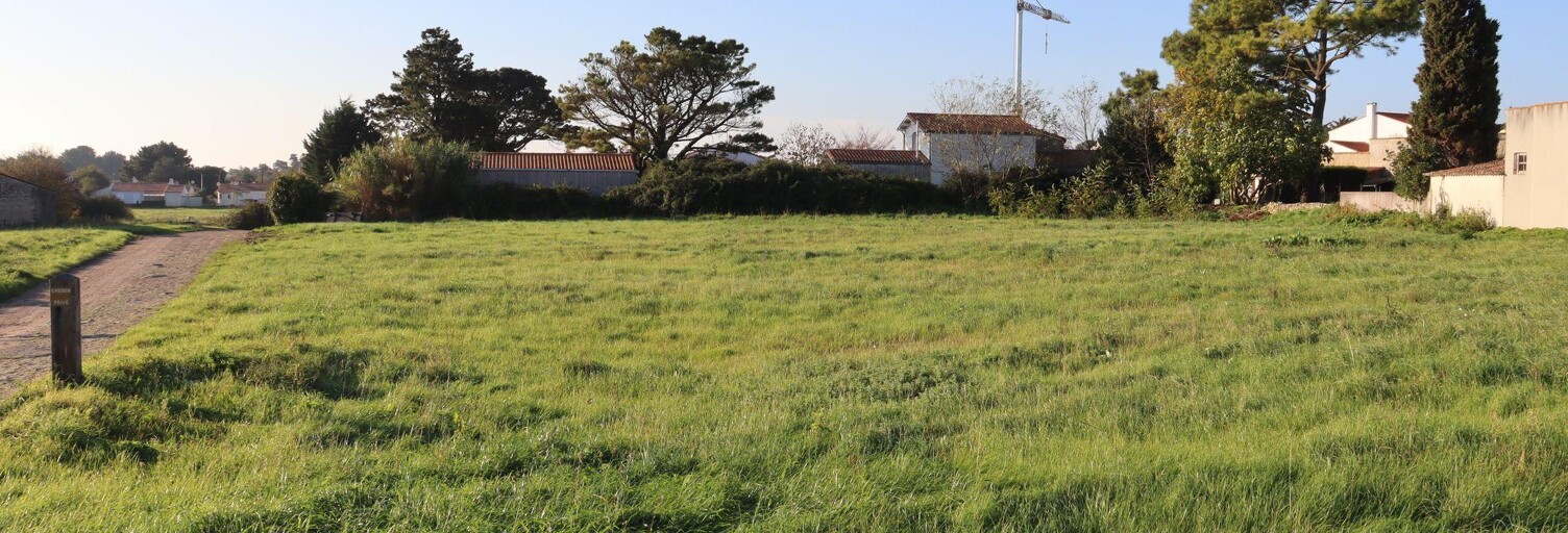 Terrain  2757 m² à vendre à Saint-Vincent-sur-Jard (85520)