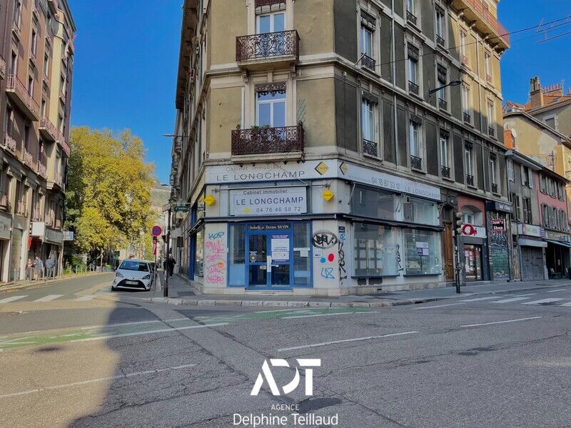 Local commercial 5 pièces  à vendre Grenoble 38000