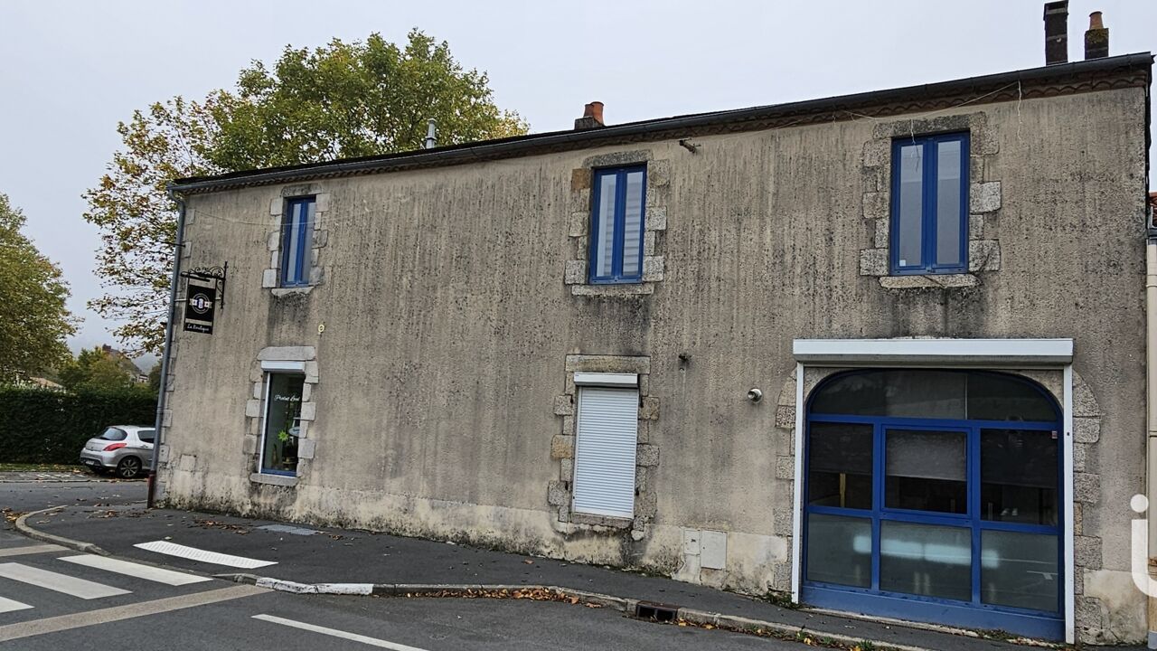 immeuble  pièces 184 m2 à vendre à Saint-Laurent-sur-Sèvre (85290)