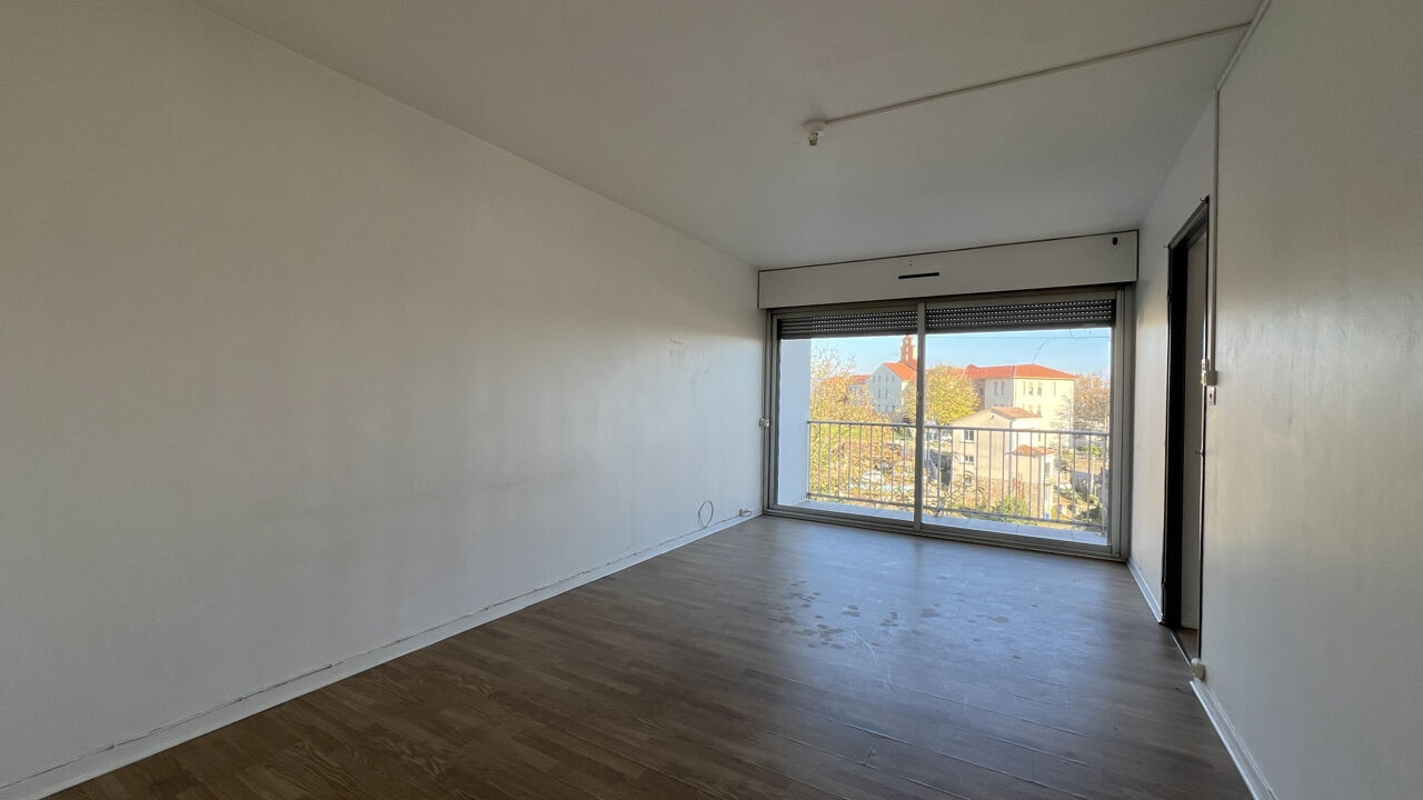 appartement 3 pièces 66 m2 à louer à Aubenas (07200)