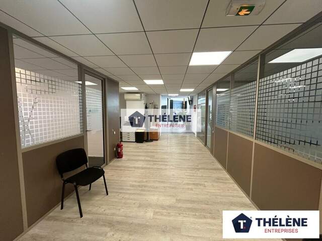 BUREAUX à LOUER — photo du bien