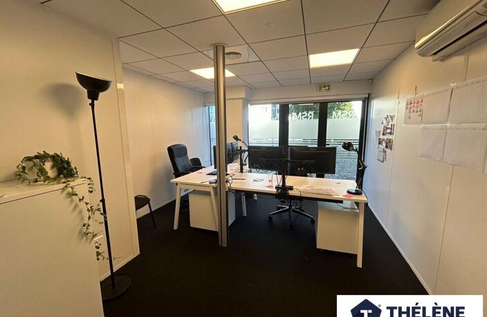 BUREAUX à LOUER — photo 3