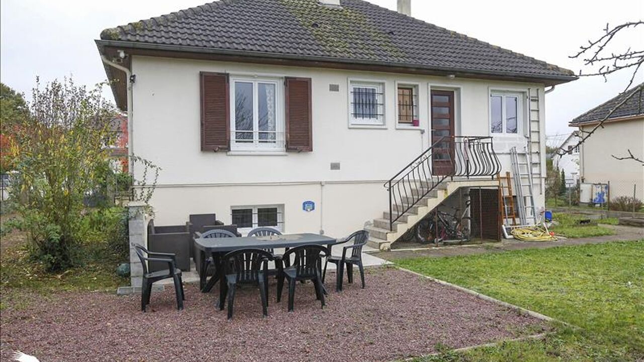 maison 5 pièces 90 m2 à vendre à Montlouis-sur-Loire (37270)