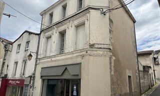 Immeuble   m² à vendre à Barbezieux-Saint-Hilaire (16300)