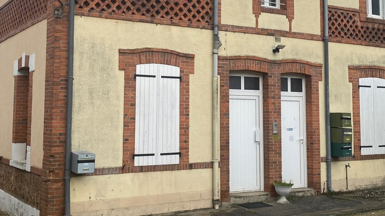 immeuble  pièces 290 m2 à vendre à Les Bordes (45460)