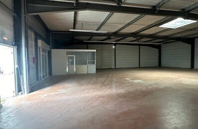 Local commercial de 418 m2 — photo du bien