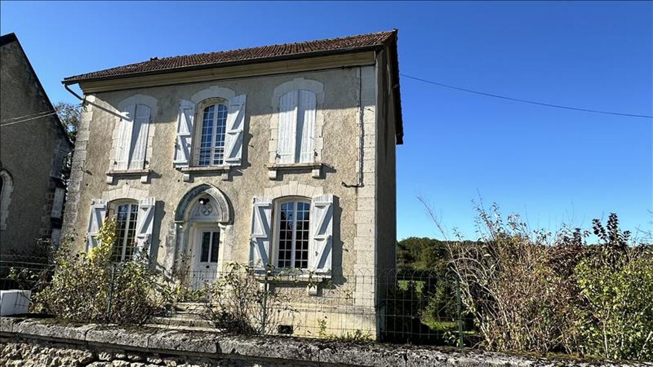 maison 4 pièces 92 m2 à vendre à Vouzan (16410)