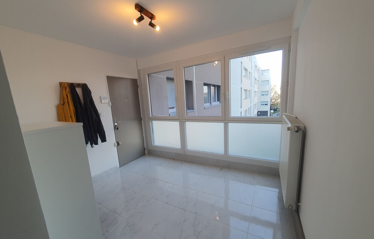 appartement 2 pièces 52 m2 à louer à Bron (69500)