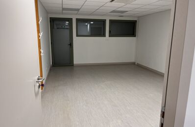 location commerce 444 € CC /mois à proximité de Villebarou (41000)