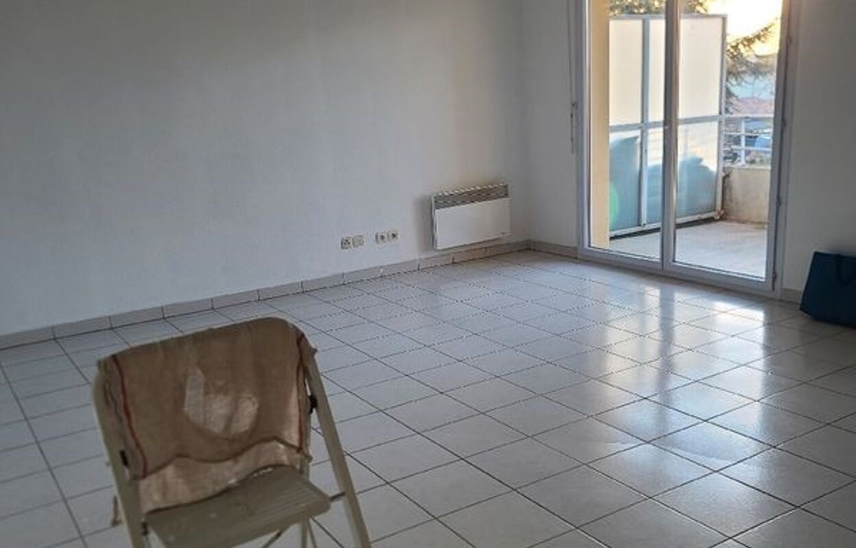 appartement 2 pièces 45 m2 à louer à Saint-Hilaire (31410)