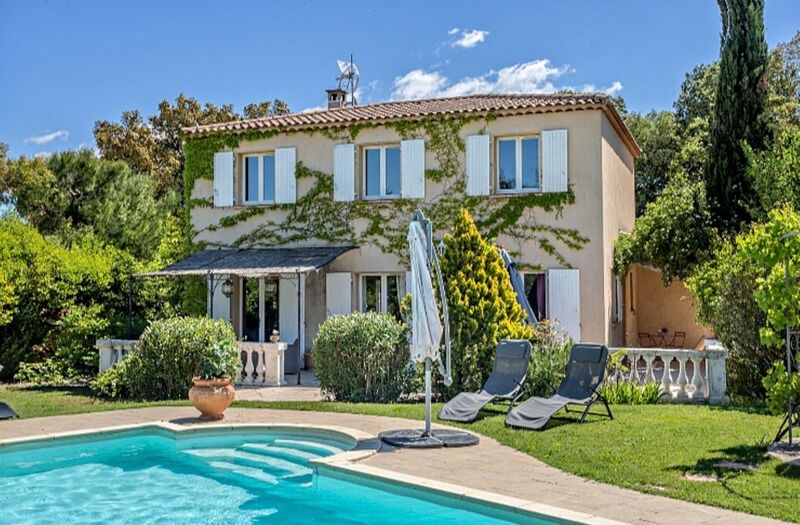 Villa / Maison 5 pièces  à vendre Aix-en-Provence 13100