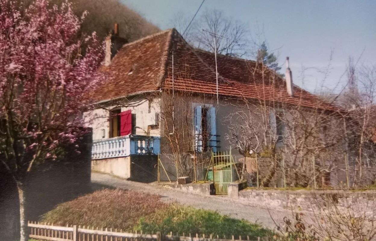 maison 5 pièces 70 m2 à vendre à Saint-Sauveur-la-Vallee (46240)