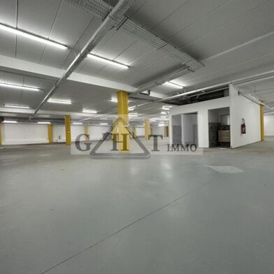 Local industriel  21360 €