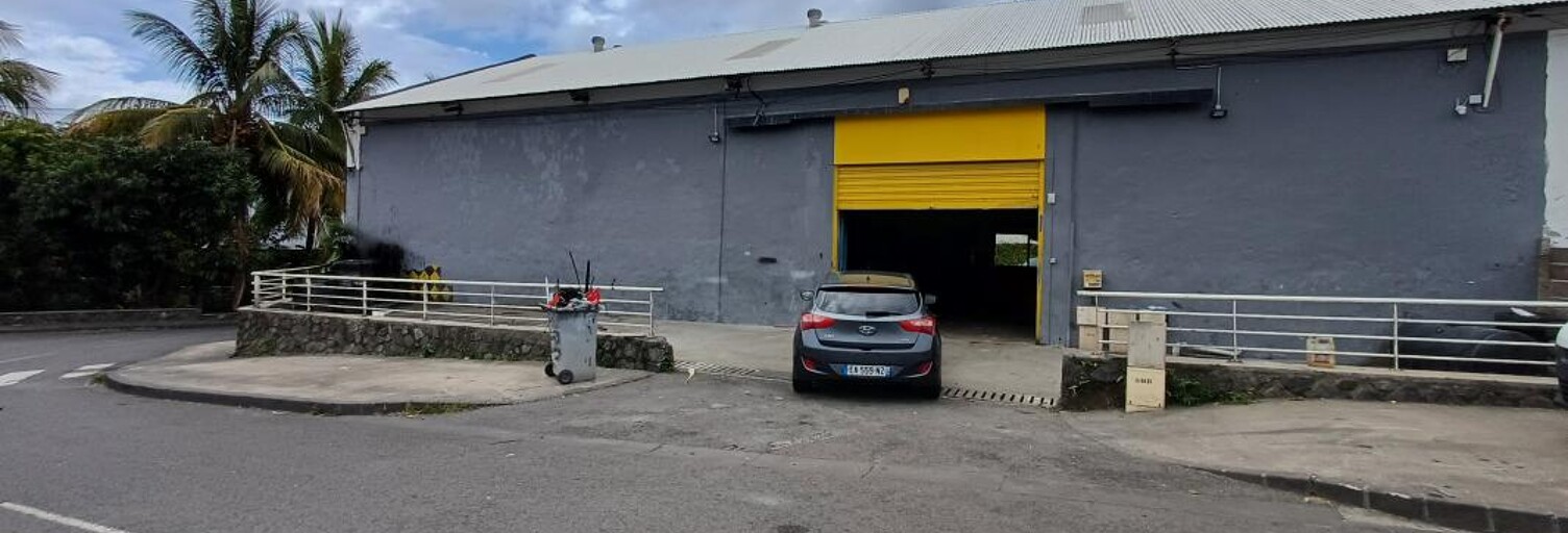 Local industriel  480 m² à louer à Sainte-Marie (97438)