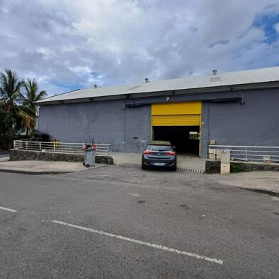 Local industriel  4000 €