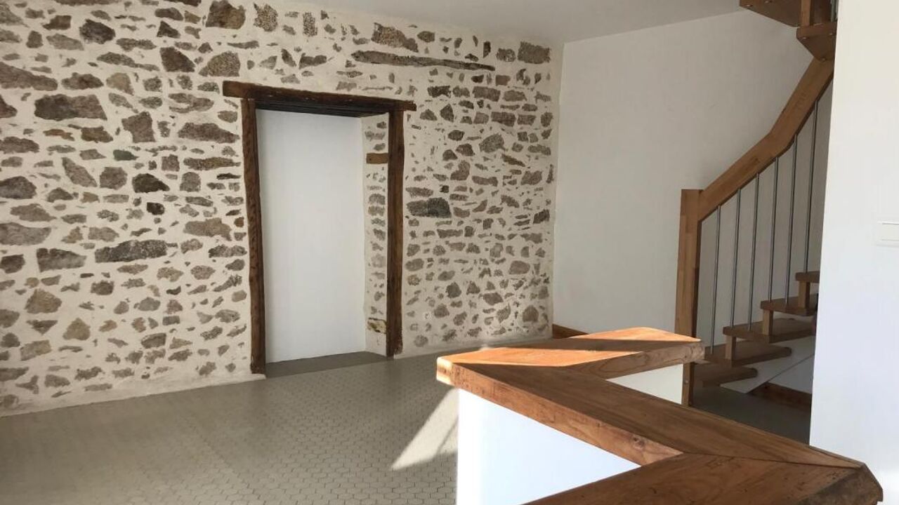 maison 2 pièces 57 m2 à vendre à Brigueuil (16420)