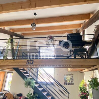 Maison 5 pièces 1527 €