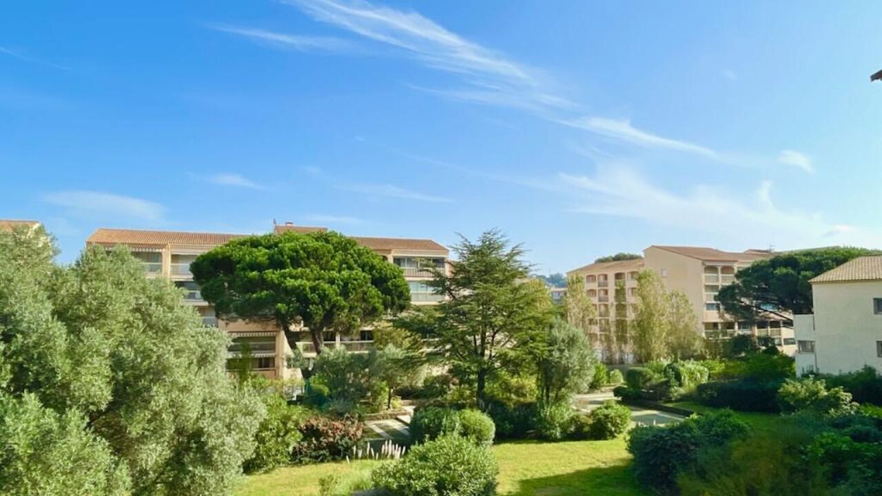 appartement 2 pièces 32 m2 à vendre à Sainte-Maxime (83120)