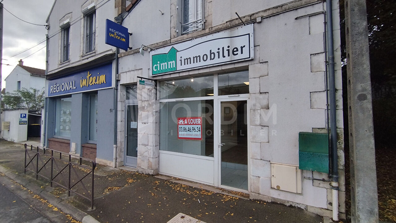 commerce  pièces 41 m2 à louer à Auxerre (89000)