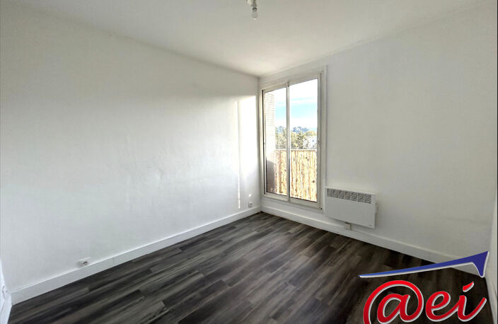 Appartement T2 avec loggia Aubagne — photo 4
