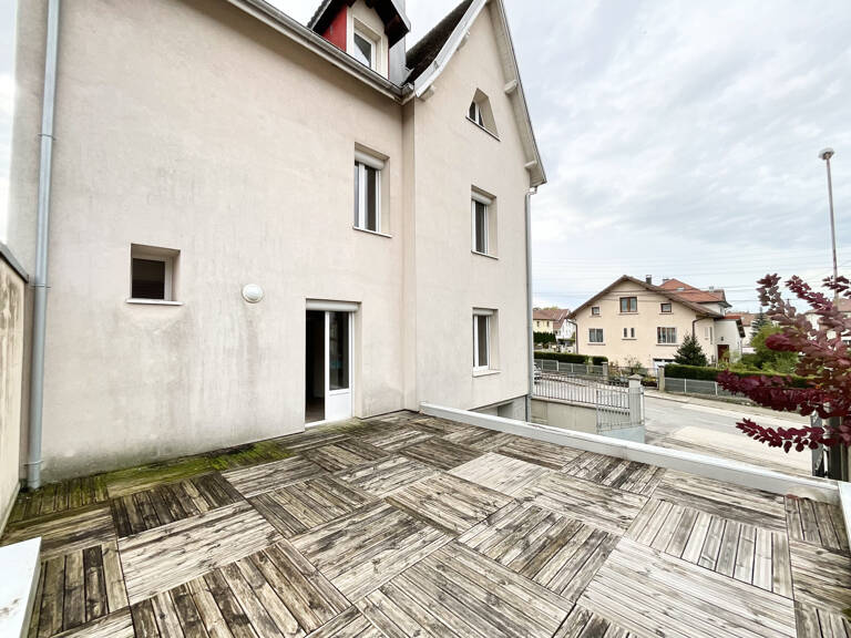 APPARTEMENT T4, ENTIÈREMENT RÉNOVÉ, PONTARLIER, 80 M2, 2 CHA — photo 1