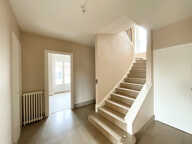 APPARTEMENT T4, ENTIÈREMENT RÉNOVÉ, PONTARLIER, 80 M2, 2 CHA — photo 3