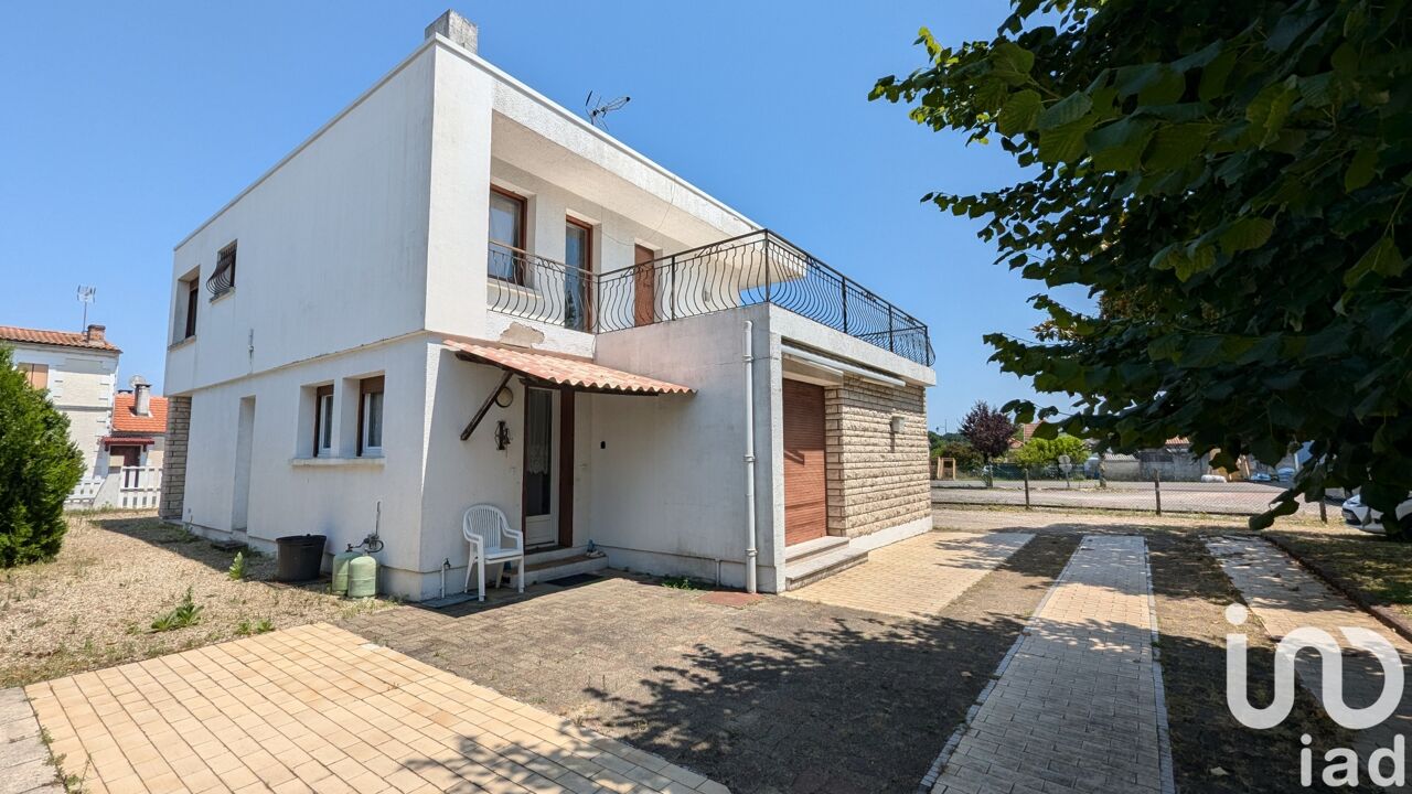 maison 6 pièces 158 m2 à vendre à Montendre (17130)