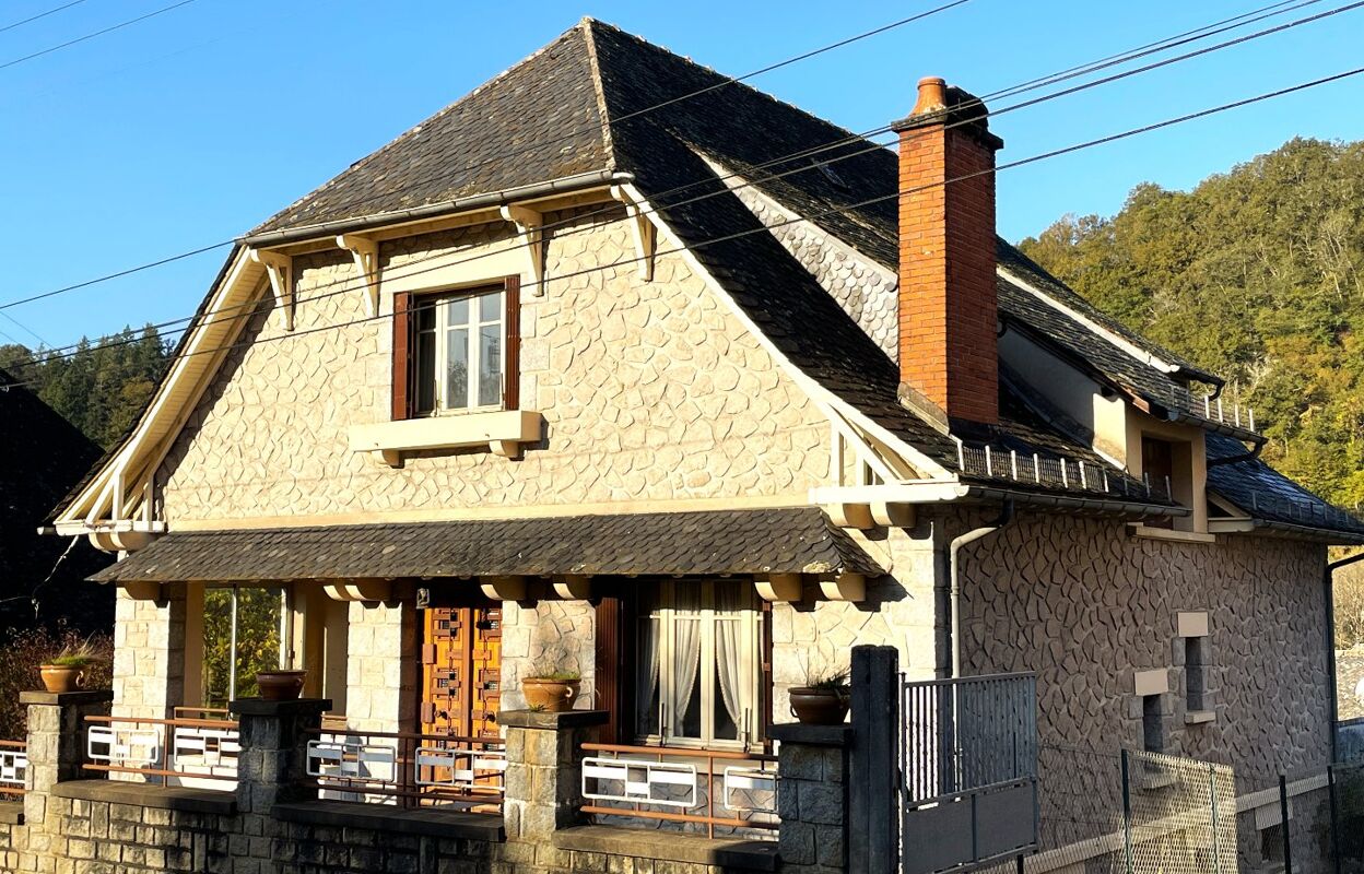 maison 8 pièces 212 m2 à vendre à Entraygues-sur-Truyère (12140)