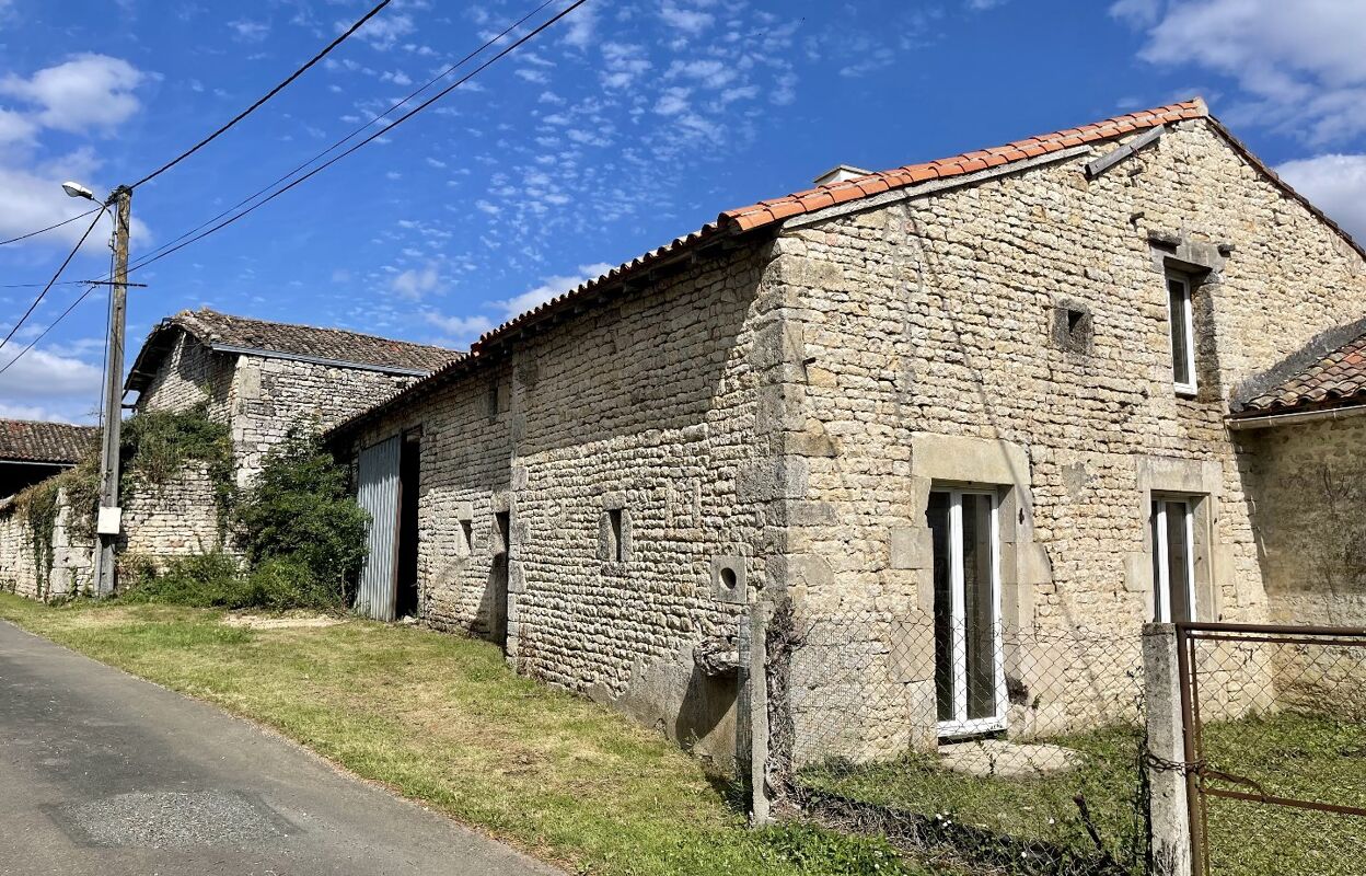 maison 3 pièces 316 m2 à vendre à Hanc (79110)