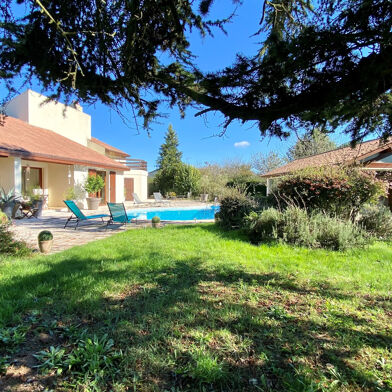 Maison 7 pièces 430500 €