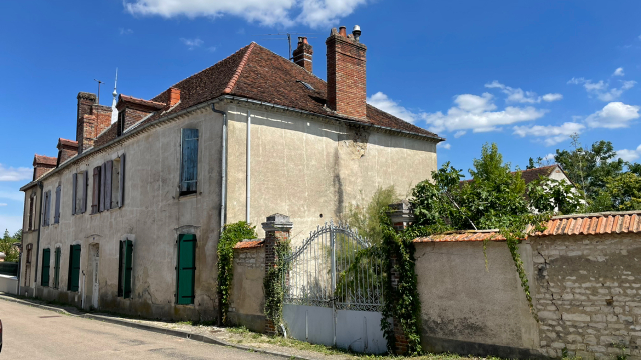 maison 15 pièces 265 m2 à vendre à Neuvy-Sautour (89570)