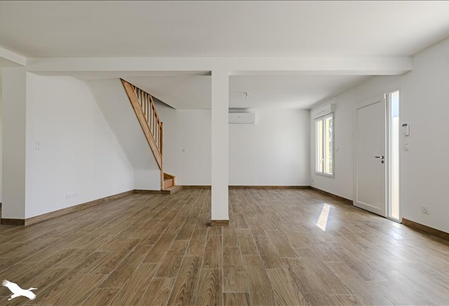 Maison en pierre de 6 pièces principales — photo 1