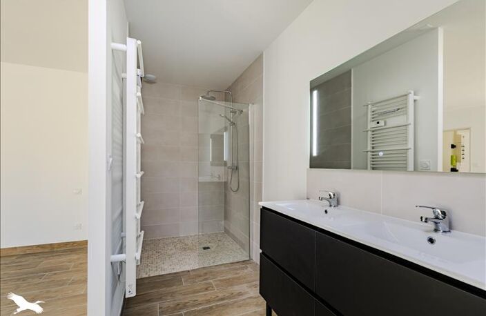 Maison en pierre de 6 pièces principales — photo 4