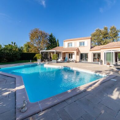 Maison 5 pièces 369000 €