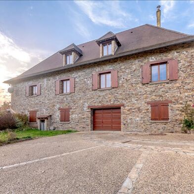 Maison 6 pièces 260 m²