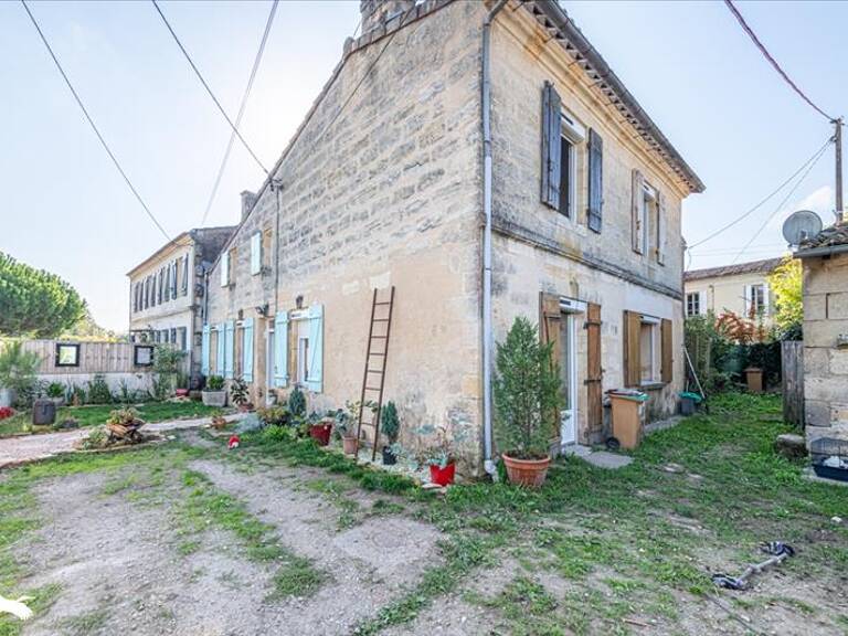 Maison en pierre de 4 pièces principales — photo 1