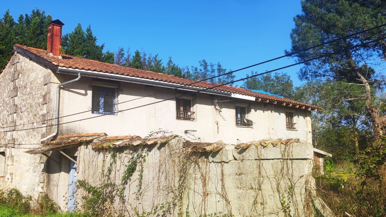 maison 5 pièces 300 m2 à vendre à Saugon (33920)