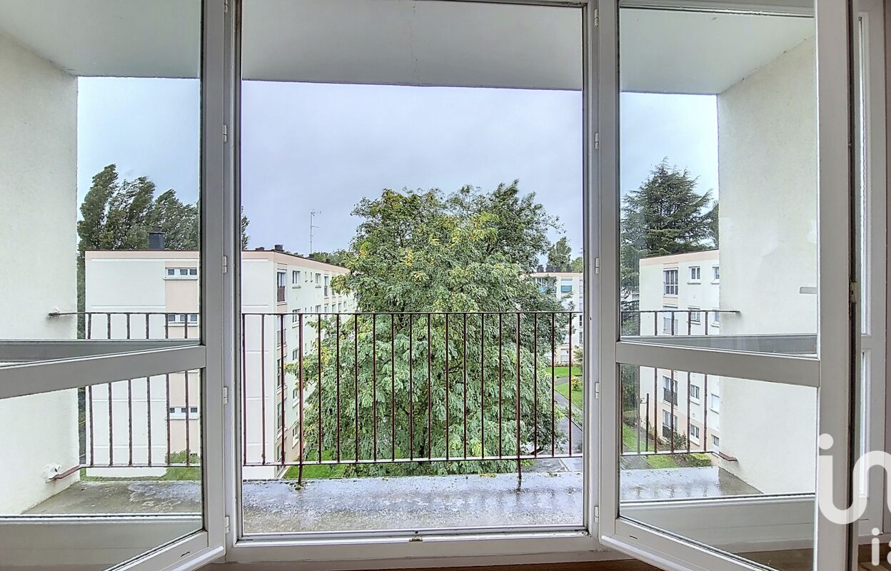 appartement 2 pièces 52 m2 à vendre à Yerres (91330)