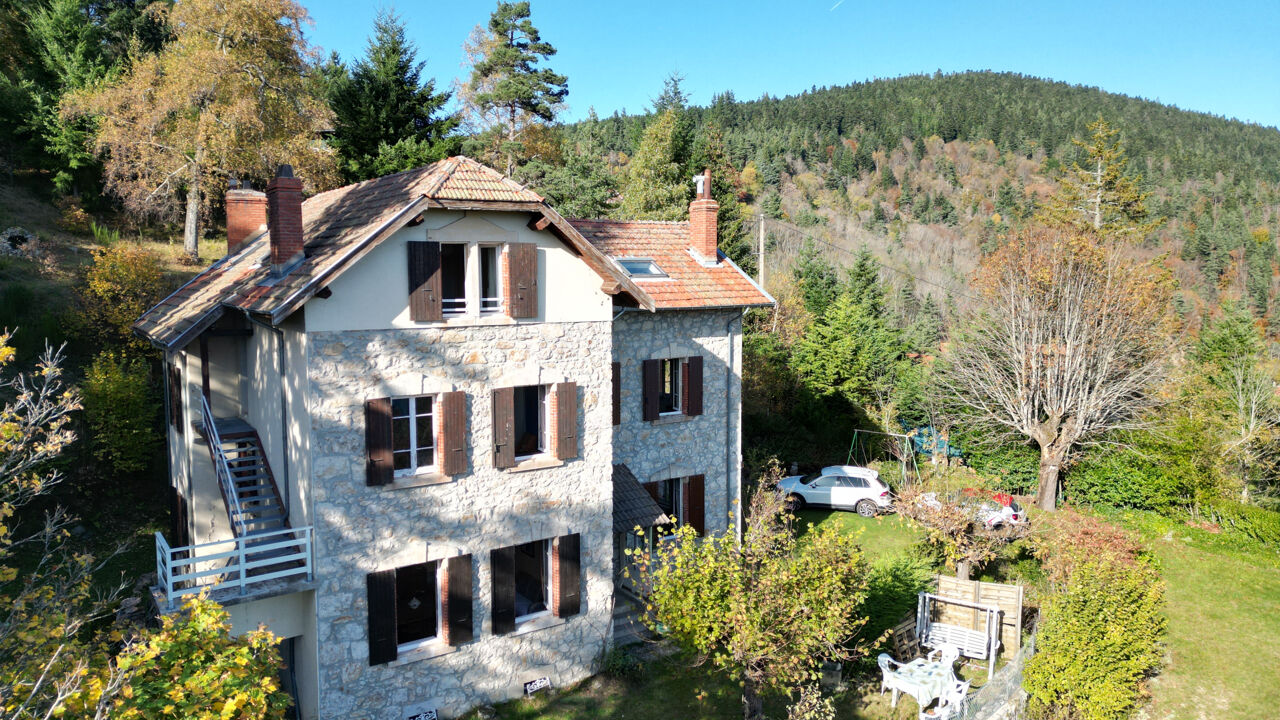 maison 9 pièces 242 m2 à vendre à Lalouvesc (07520)