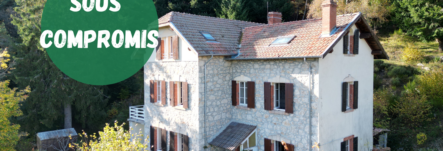 Maison 9 Pièces 242 m² à vendre à Lalouvesc (07520)