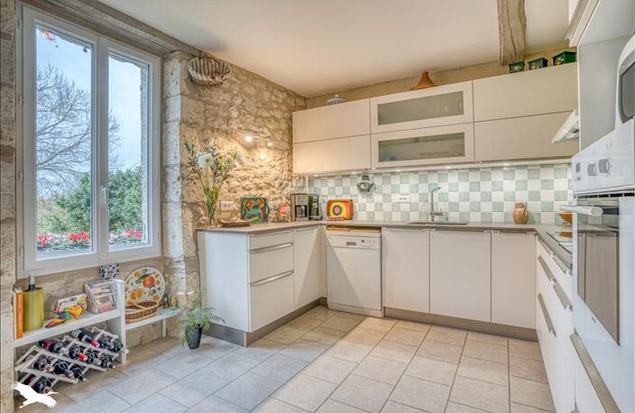 Maison en pierre de 10 pièces principales — photo 3